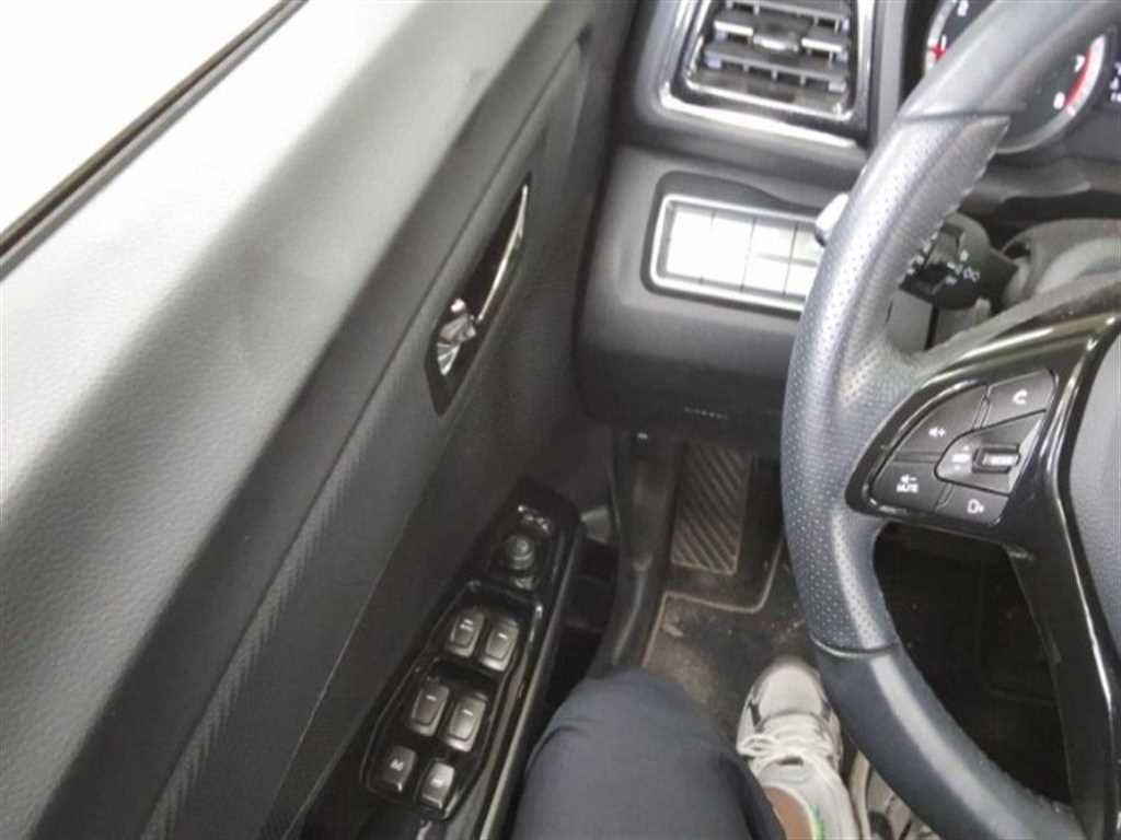 Ssangyong Tivoli - Vista 2