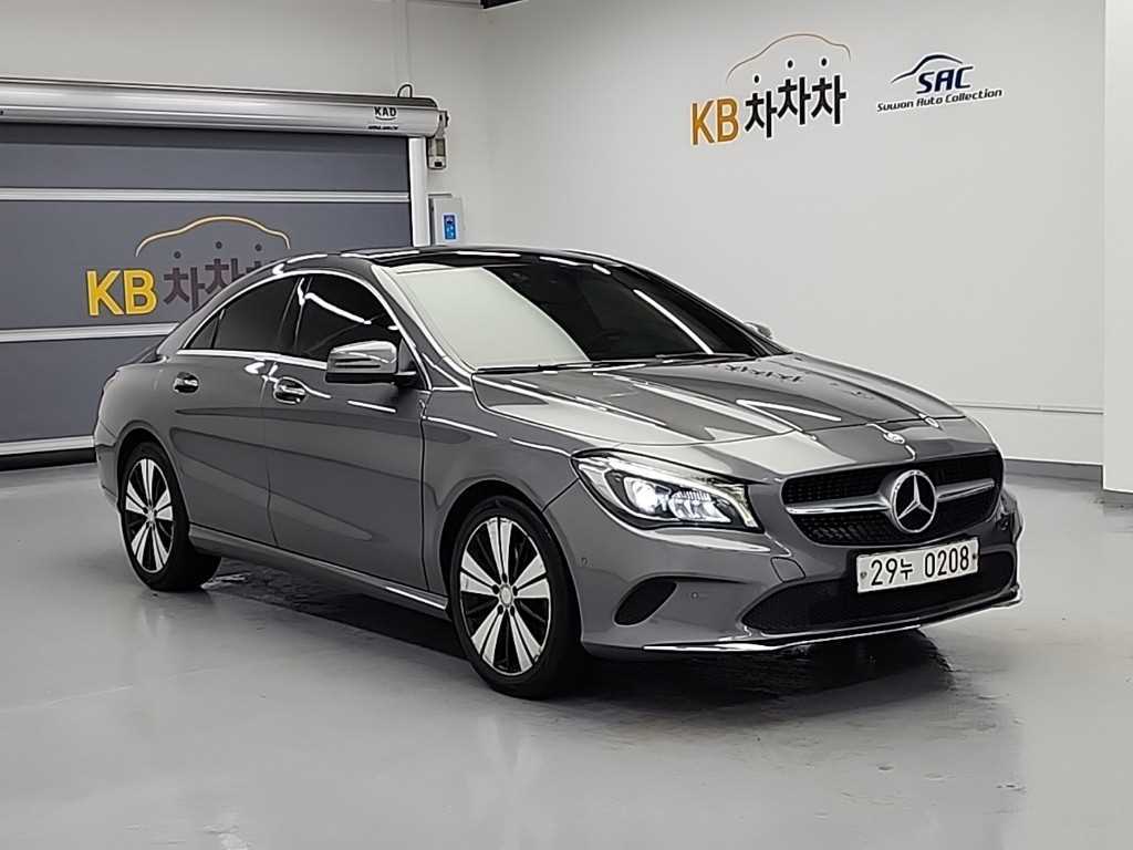 Mercedes Benz CLA Class - Vista 3