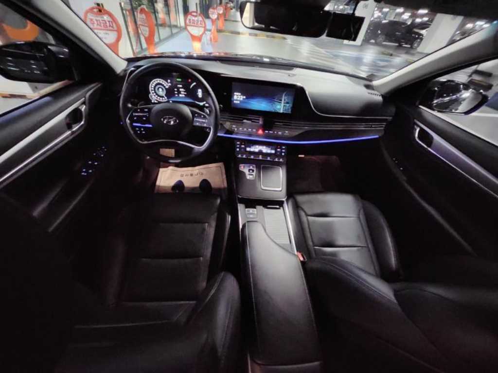 HYUNDAI Grandeur - Vista 6