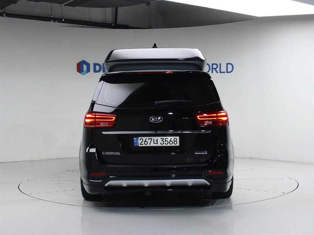 KIA Carnival - Vista 4