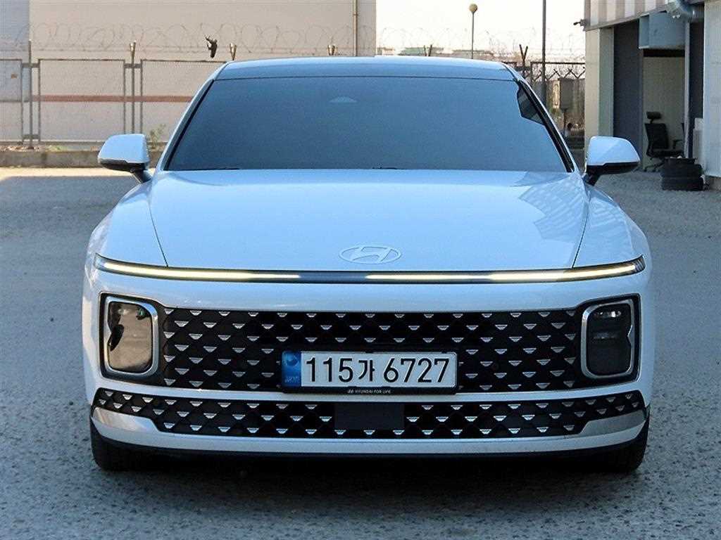 HYUNDAI Grandeur - Vista 2