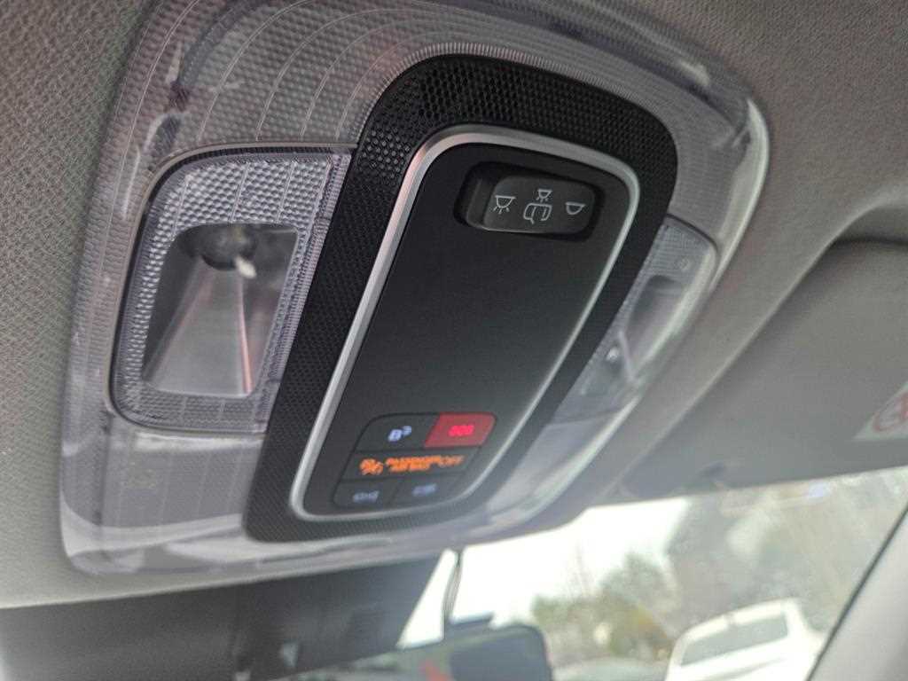 HYUNDAI Kona - Vista 8