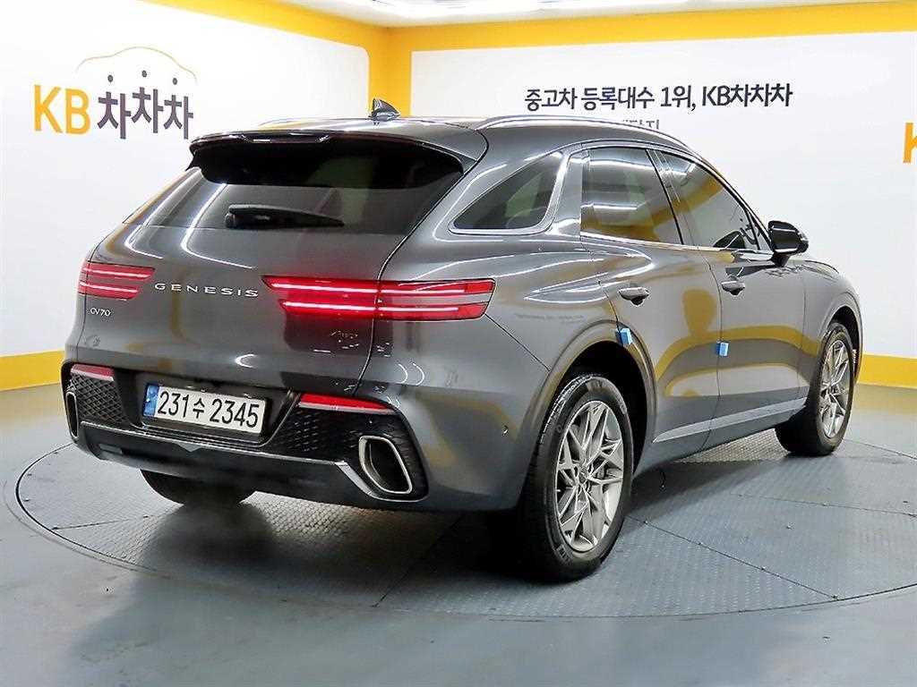 Genesis GV70 - Vista 4