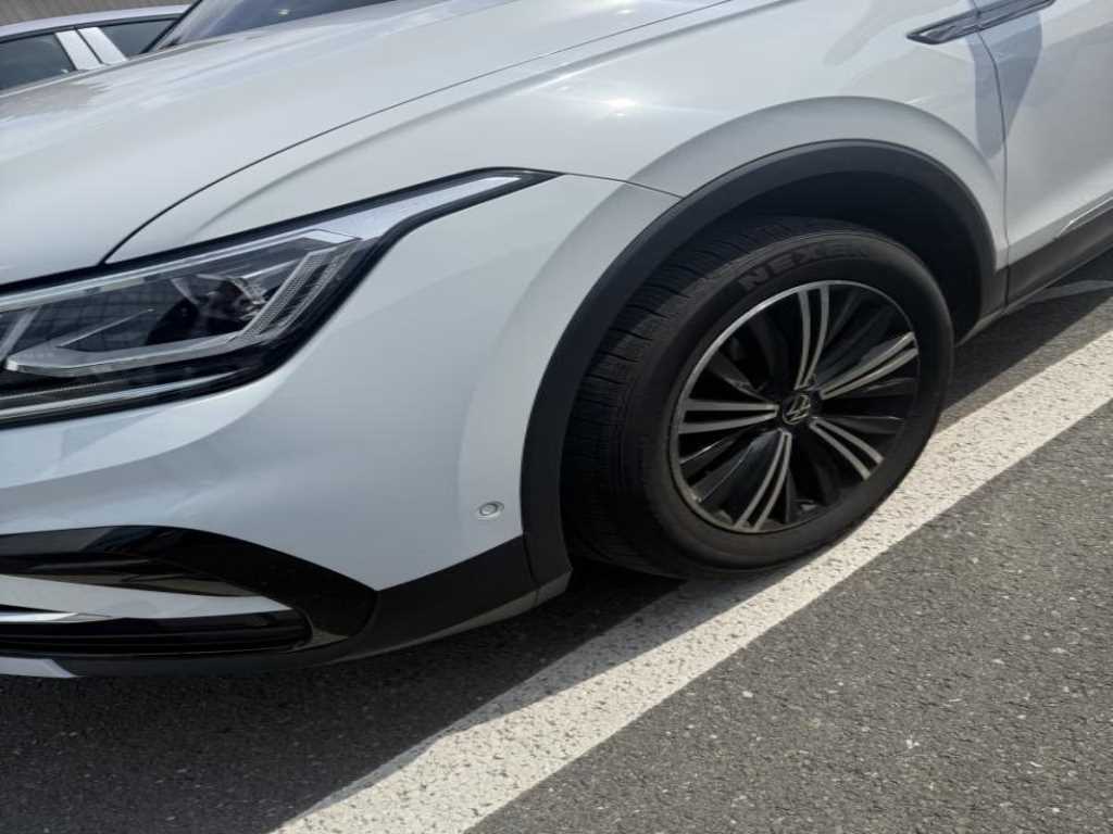 Volkswagen Tiguan - Vista 4