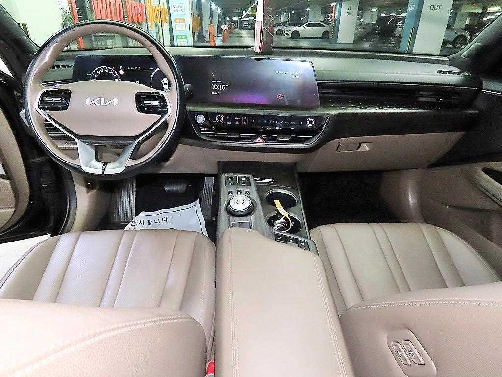KIA K8 - Vista 10