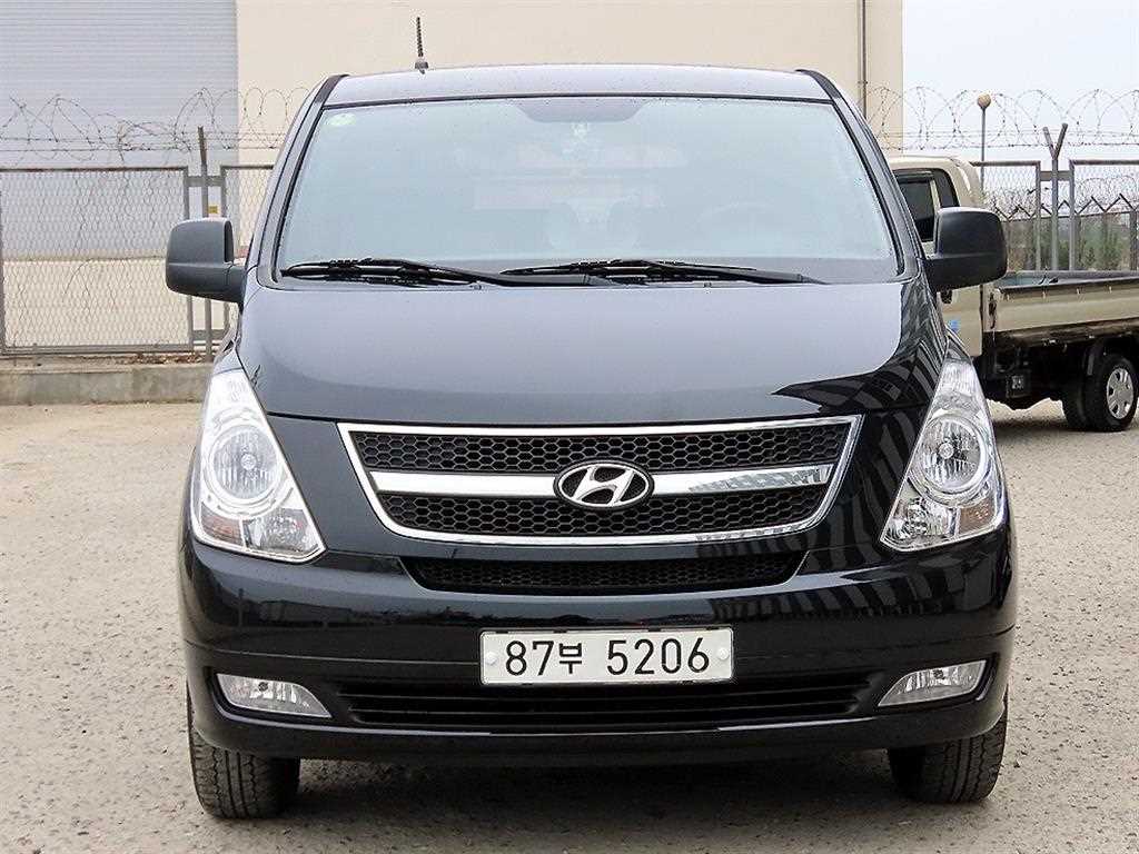 HYUNDAI Starex 2016 Negro - Importación desde Corea - HF Imports Iquique - Foto 1