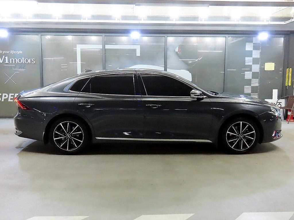 HYUNDAI Grandeur - Vista 3