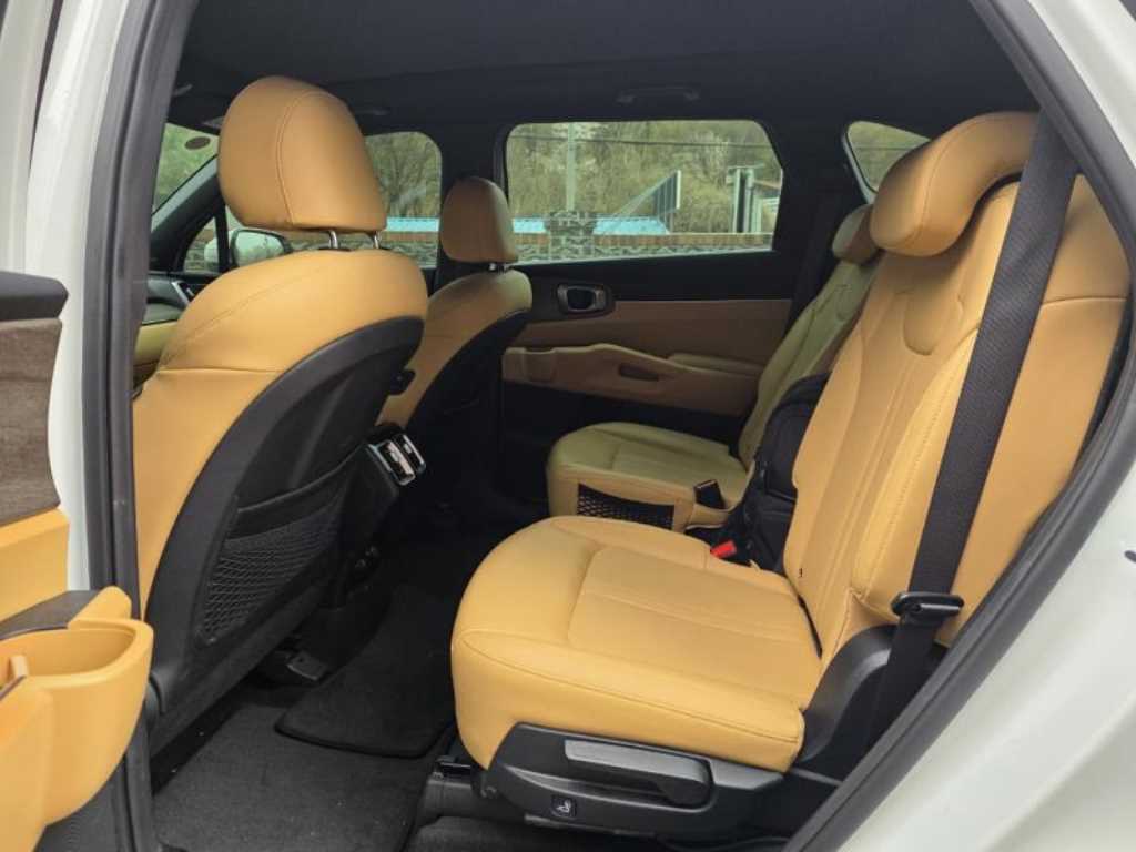 KIA Sorento - Vista 7