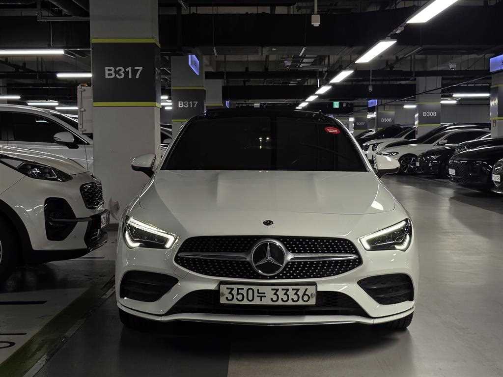 Mercedes Benz CLA Class - Vista 2