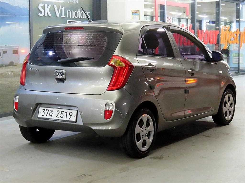 KIA Morning - Vista 4