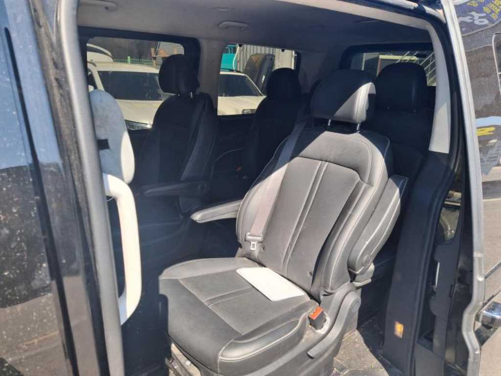 HYUNDAI Staria 2022 Negro - Importación desde Corea - HF Imports Iquique - Foto 18