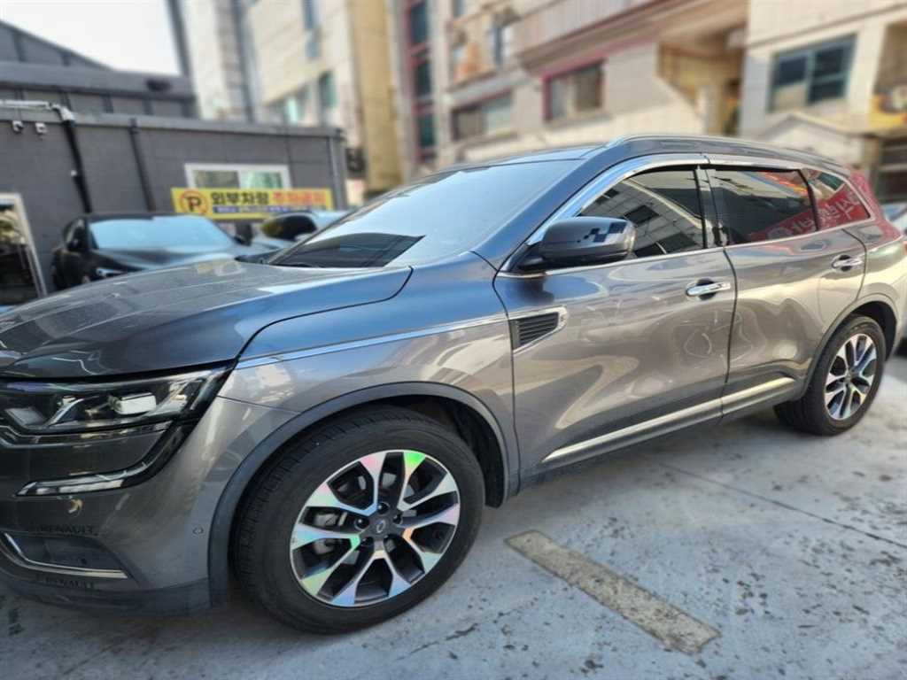 SAMSUNG QM6 - Vista 2