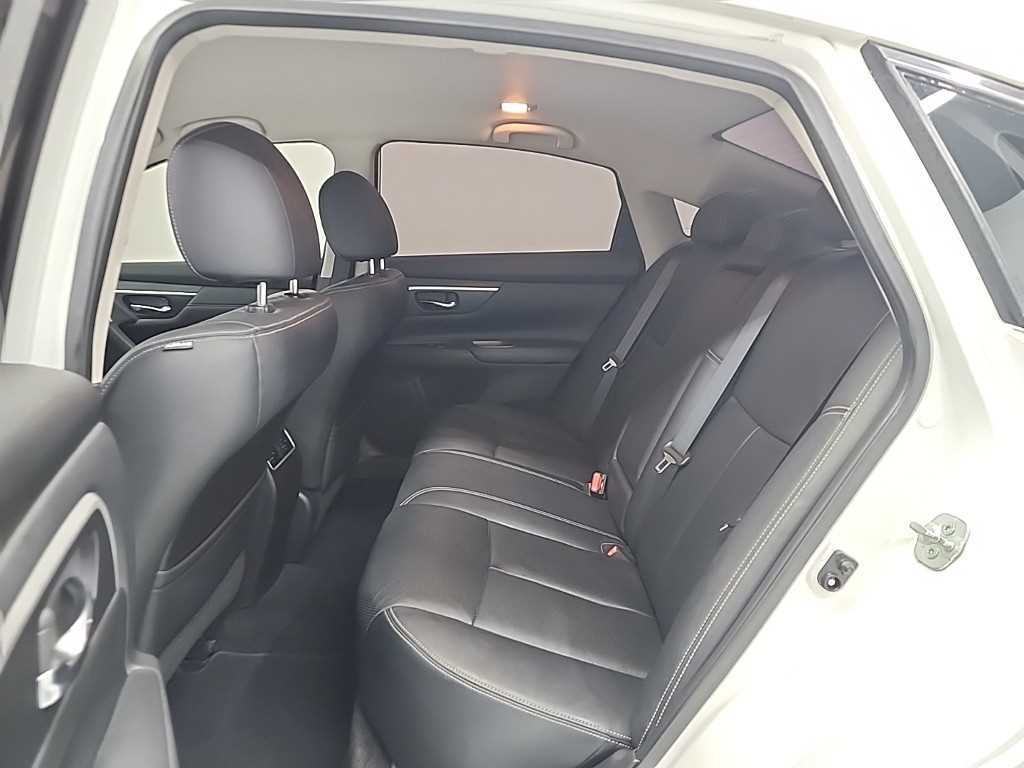 Nissan Altima 2017 Blanco - Importación desde Corea - HF Imports Iquique - Foto 13