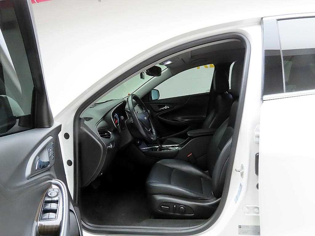 Chevrolet Malibu 2017 Blanco - Importación desde Corea - HF Imports Iquique - Foto 13