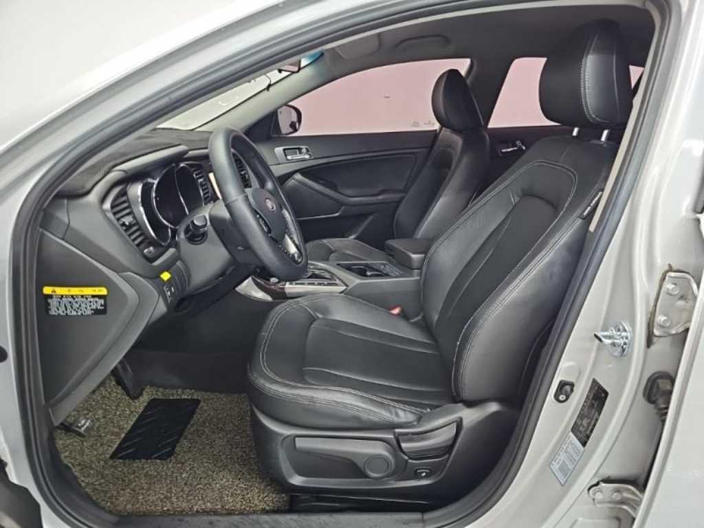 KIA K5 2011 Plateado - Importación desde Corea - HF Imports Iquique - Foto 16