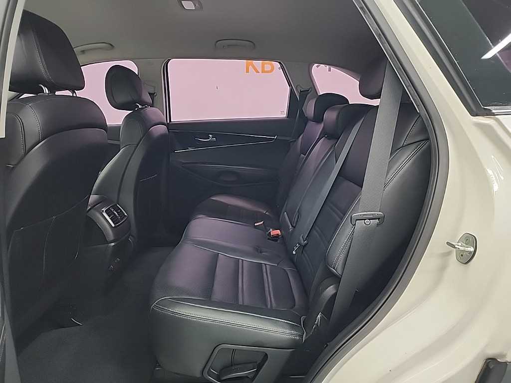 KIA Sorento - Vista 12