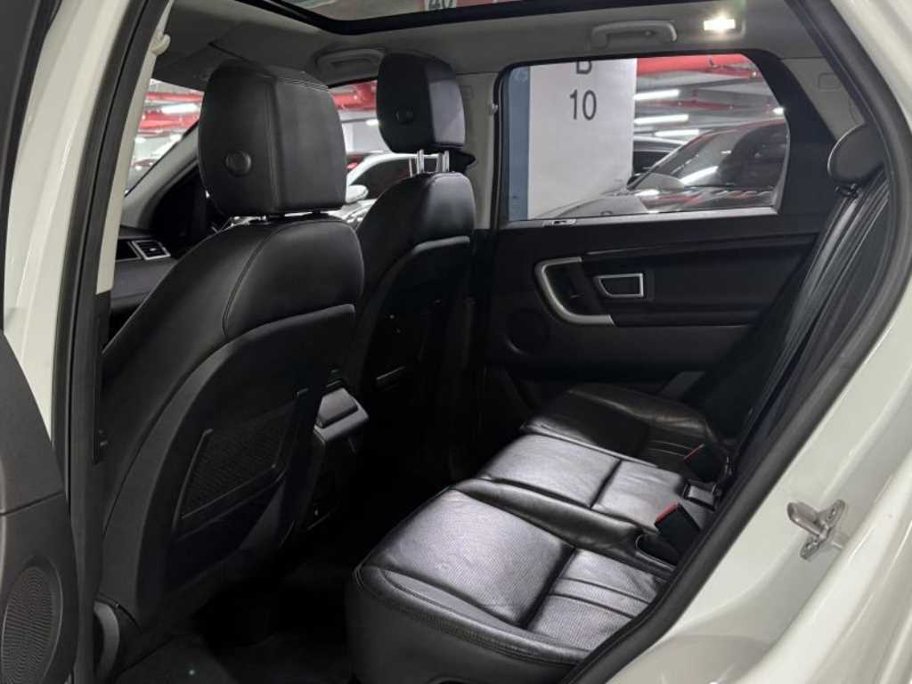 Land Rover Discovery Sports - Vista 11