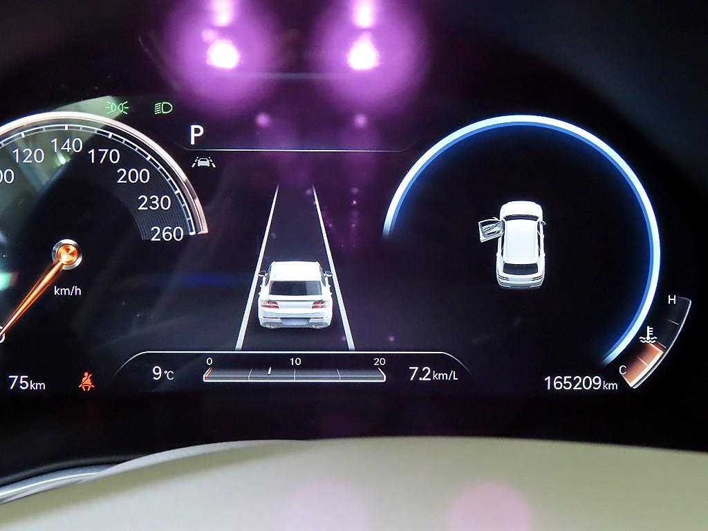 Genesis GV80 - Vista 9