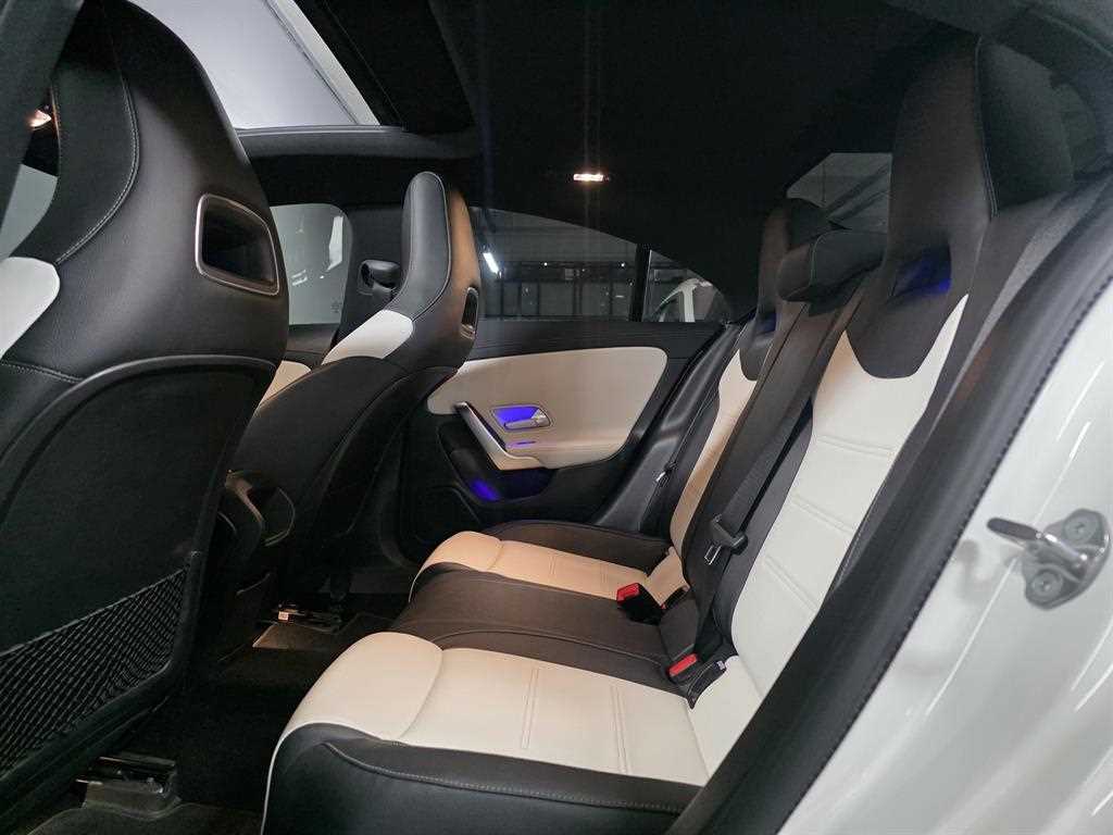 Mercedes Benz CLA Class - Vista 8