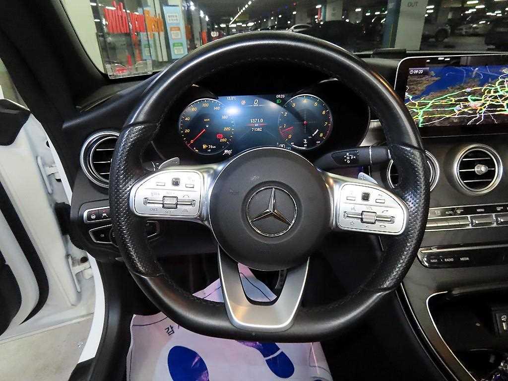 Mercedes Benz C Class - Vista 11