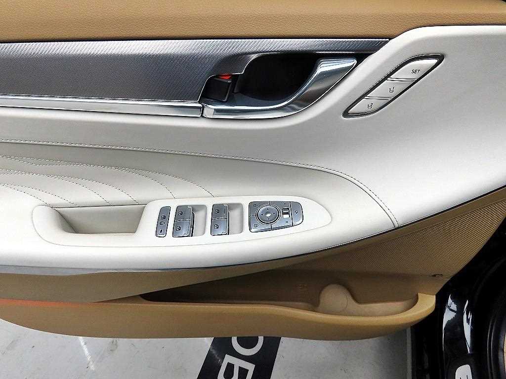 HYUNDAI Grandeur - Vista 11