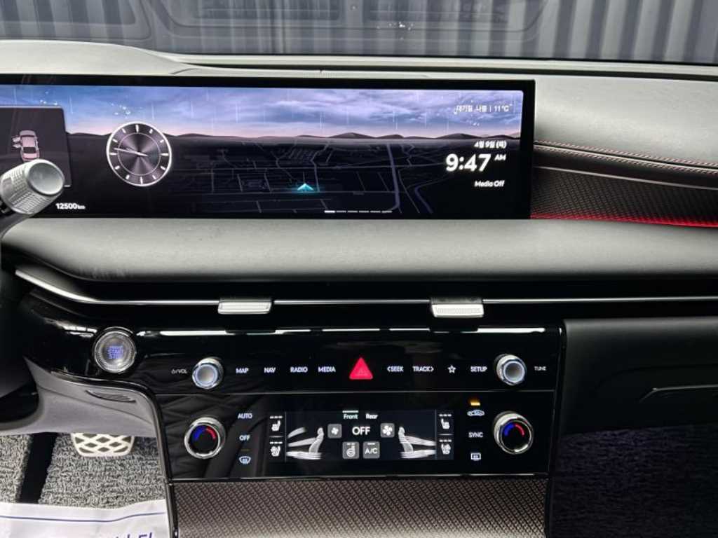 Genesis G80 - Vista 10