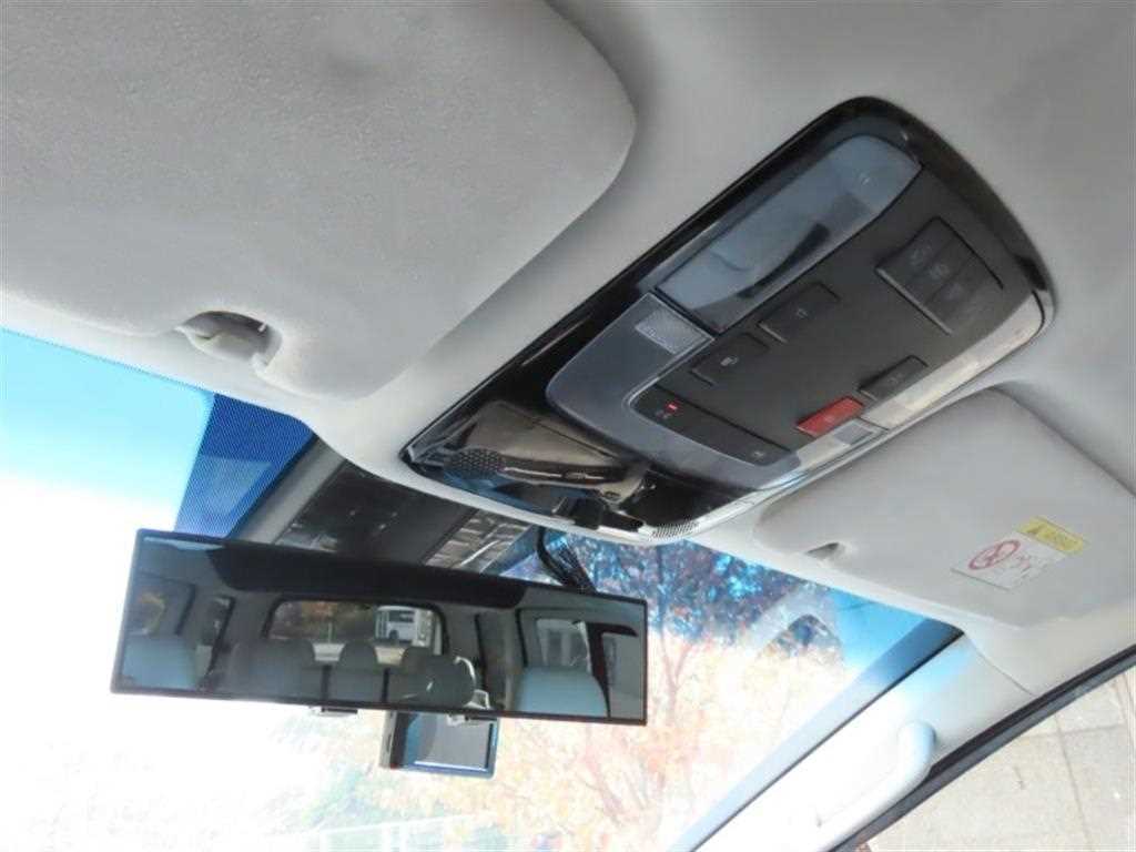 HYUNDAI Staria - Vista 10