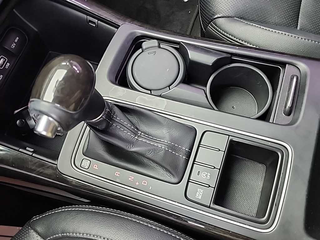 KIA Sorento - Vista 8