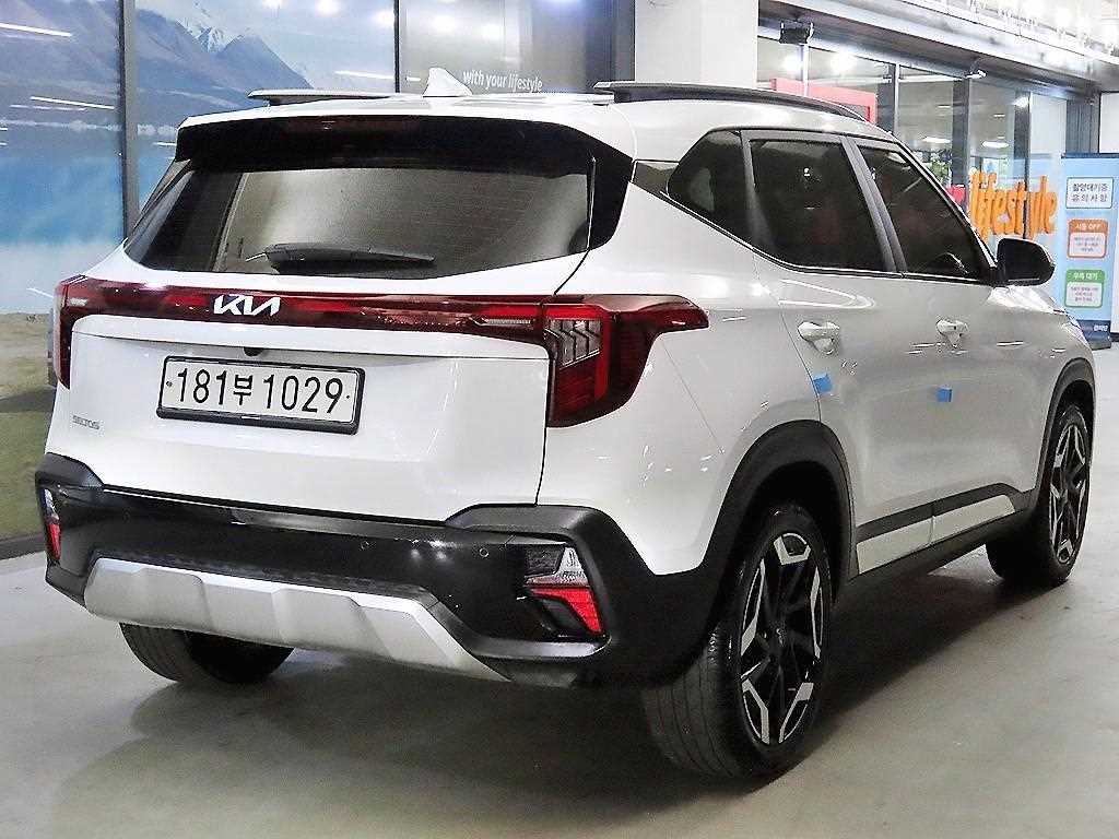 KIA Seltos - Vista 4