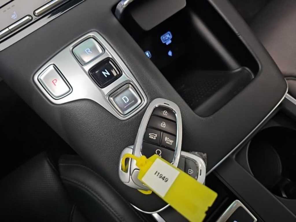 HYUNDAI Grandeur - Vista 12