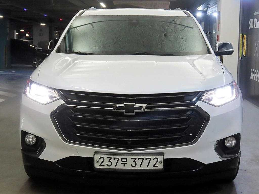 Chevrolet Travers - Vista 2