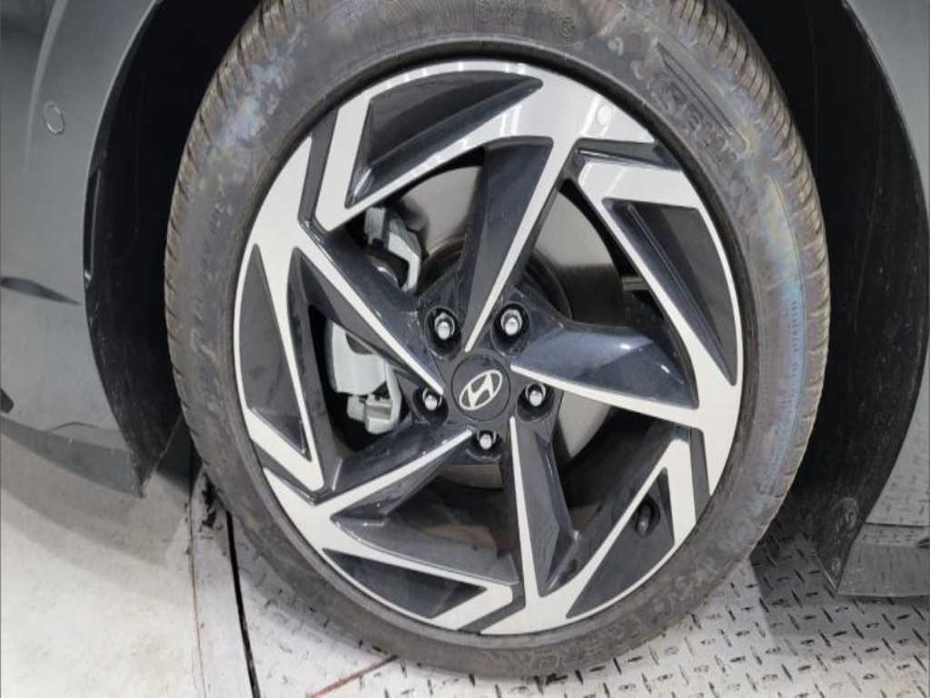 HYUNDAI Sonata - Vista 8