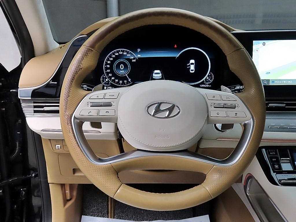HYUNDAI Grandeur - Vista 9
