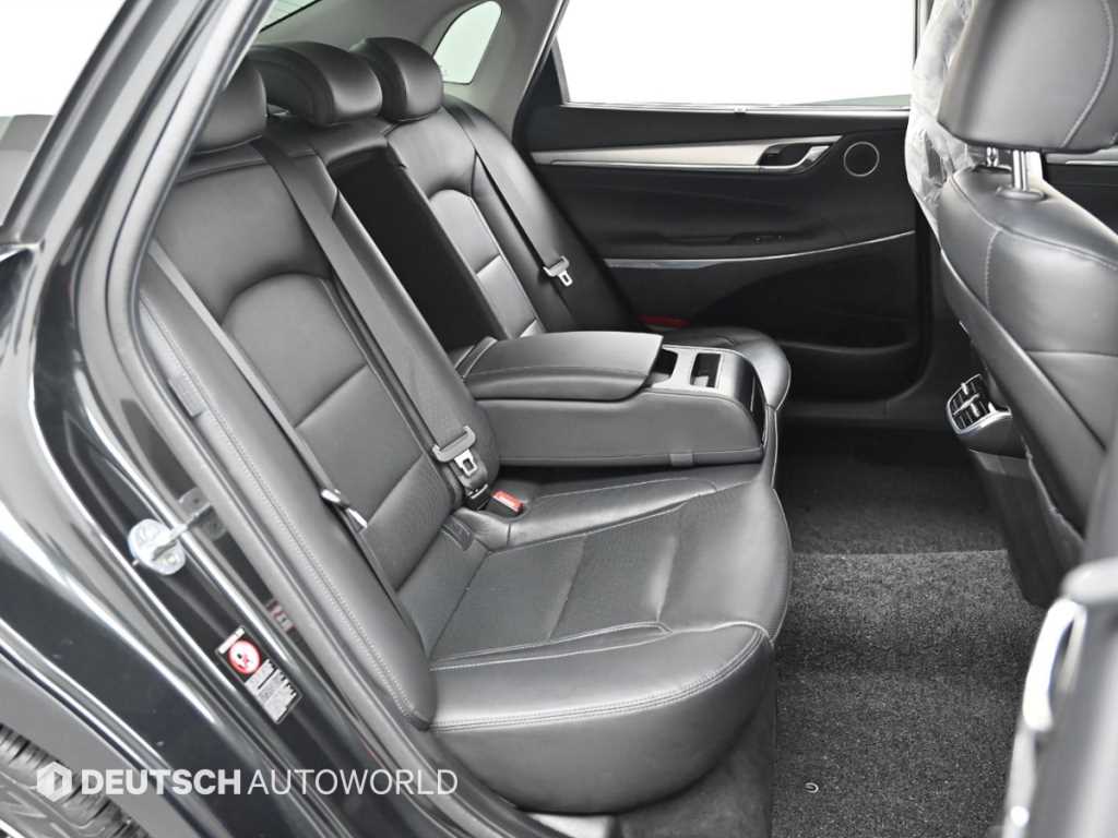 HYUNDAI Grandeur - Vista 12