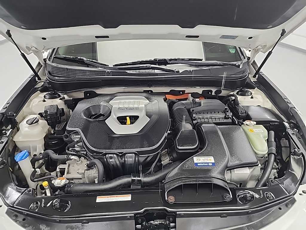 HYUNDAI Sonata - Vista 5