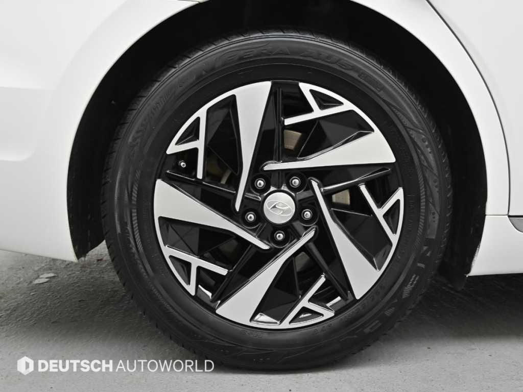 HYUNDAI Grandeur - Vista 5