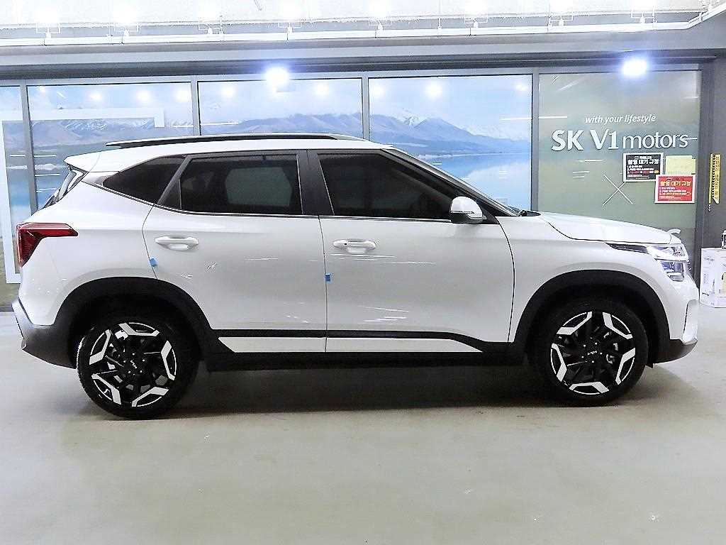 KIA Seltos - Vista 3