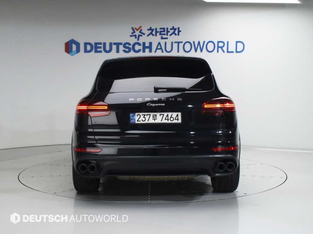 Porsche Cayenne - Vista 4
