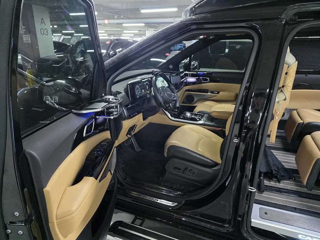 KIA Carnival - Vista 5