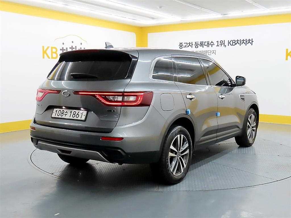 SAMSUNG QM6 - Vista 4