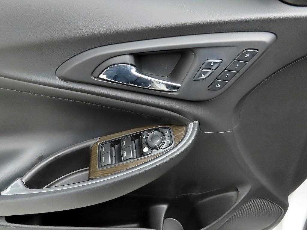 Chevrolet Malibu - Vista 11