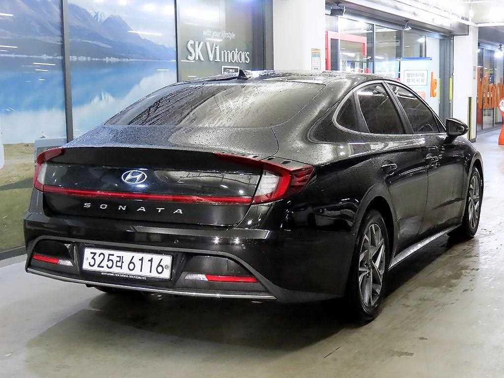 HYUNDAI Sonata - Vista 4