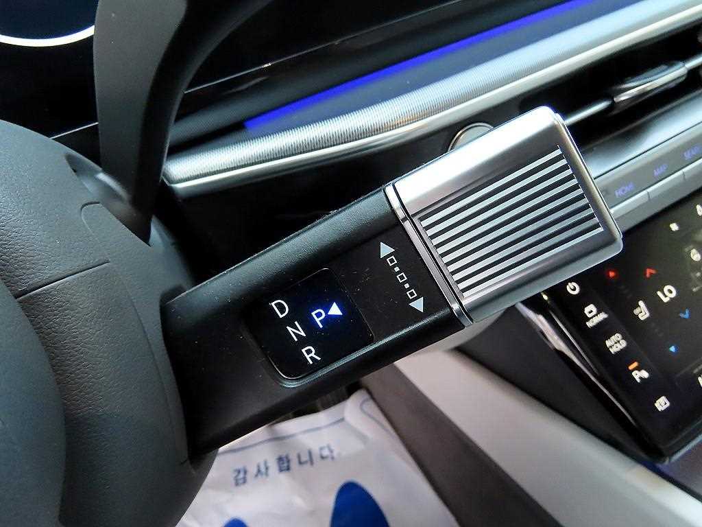 HYUNDAI Grandeur - Vista 10