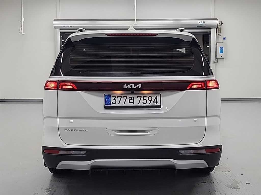 KIA Carnival - Vista 3