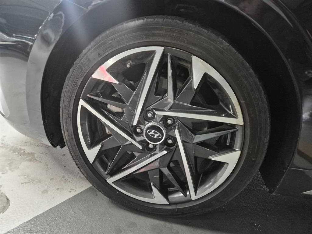 HYUNDAI Grandeur - Vista 5