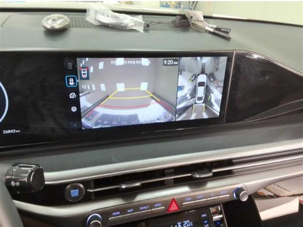 HYUNDAI Grandeur - Vista 7