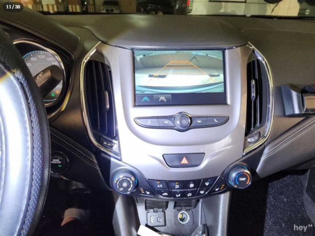 Chevrolet Cruise - Vista 5