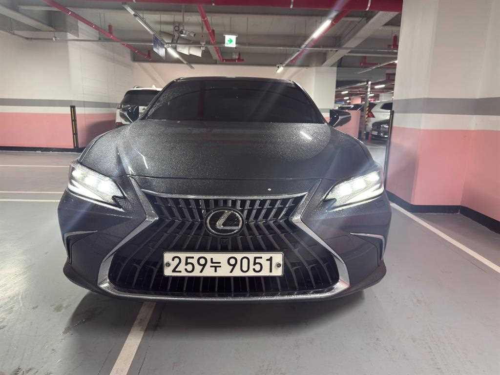 Lexus ES 2024 Gris - Importación desde Corea - HF Imports Iquique - Foto 1