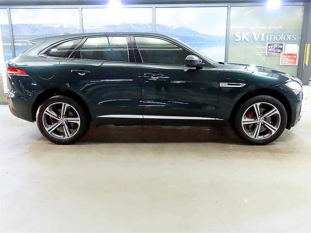 Jaguar F-PACE - Vista 3