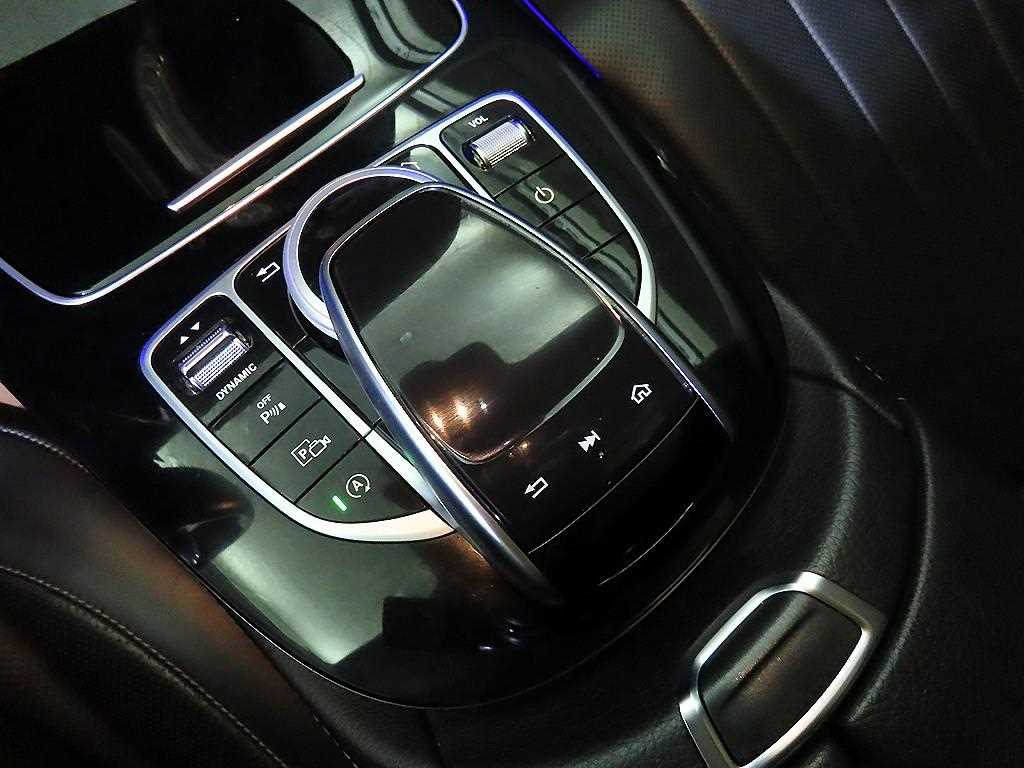 Mercedes Benz E class 2019 Negro - Importación desde Corea - HF Imports Iquique - Foto 13